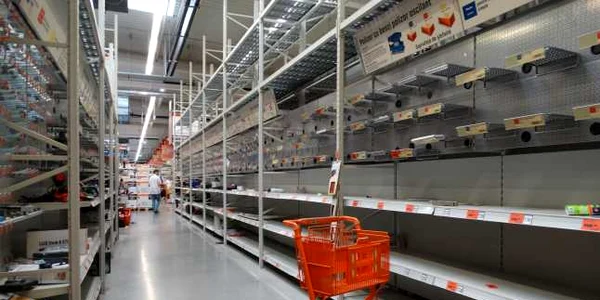 Bricolaj - rafturi goala la OBI FOTO wall street 