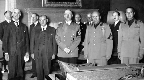 CÂȘTIGĂTORII Câștigă cu Historia și Editura Litera o carte deosebită: «1939 Numărătoarea inversă Europa înainte de al Doilea Război Mondial» jpeg