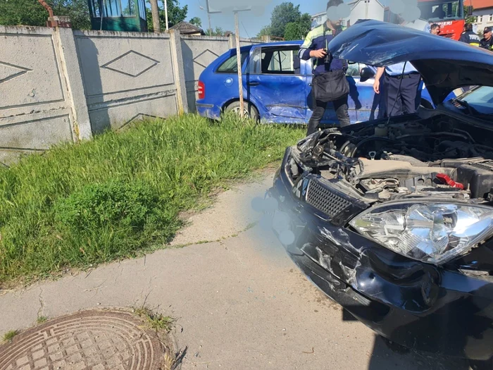 O persoană a fost rănită în accident FOTO ISU Ialomiţa