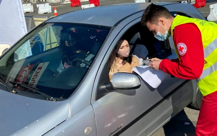 Al treilea centru drive-thru se va deschide într-o parcare din Arad.