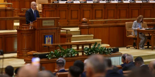 Prezentarea noului guvern Bolojan in plenul Parlamentului Foto Inquam Photos George Calin (2) jpg