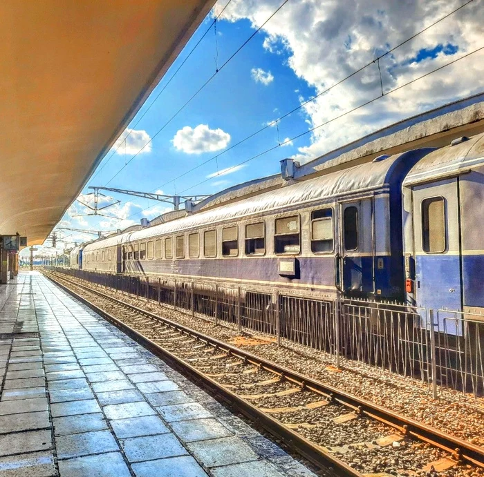 Experiența cu trenul în România a unui englez Foto: Superalbs Travels/Facebook