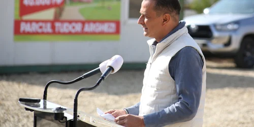 baluta parc Tudor Arghezi (3) jpeg