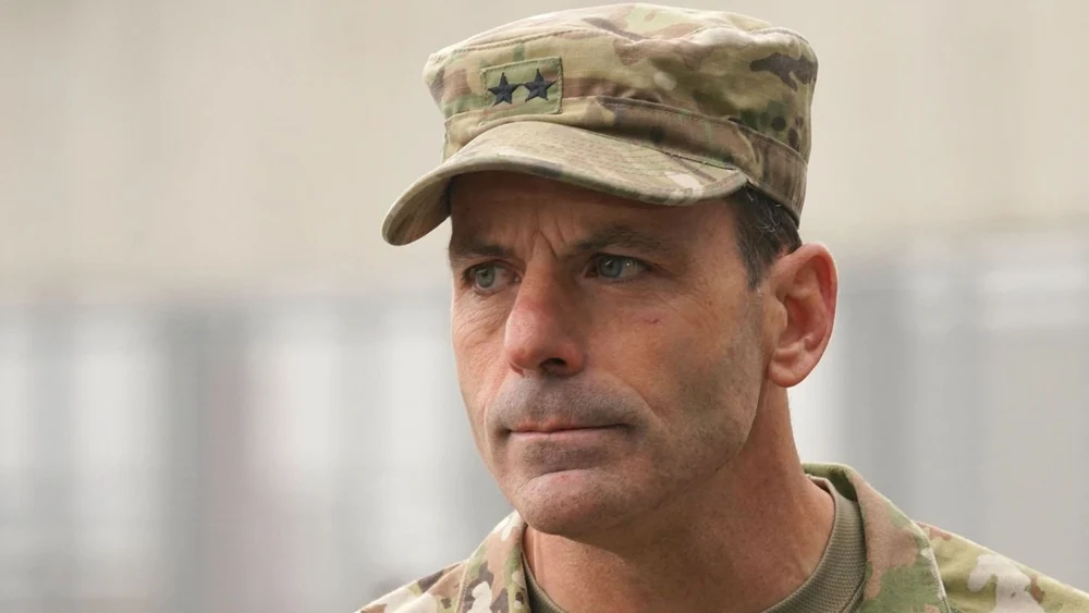 Epurări la Pentagon continuă. Comandantul Armatei SUA în Europa și Africa, generalul Chris Donaghue, își va părăsi postul înainte de termen