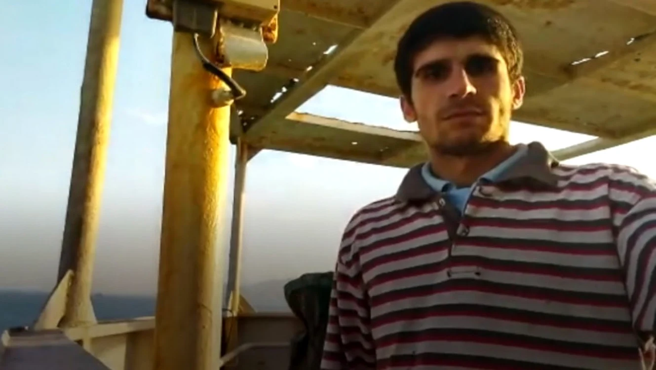 De patru ani, Mohammed Aisha locuieşte pe o navă cargo abandonată: Sursa: captură BBC