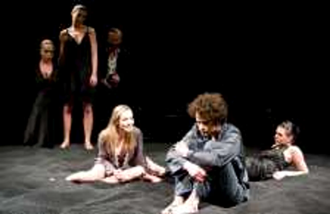 Ploieşti: Actorii vor intra în scenă la ora 18.30