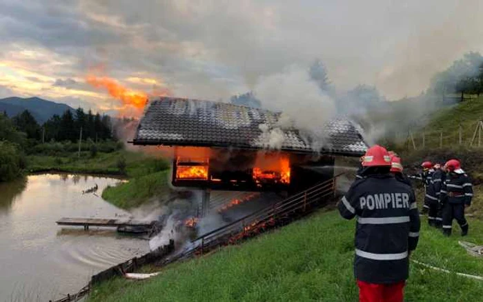 Casa de vacanţă a pădurarului Mihai Boşutar. FOTO Dănuţ Zuzeac