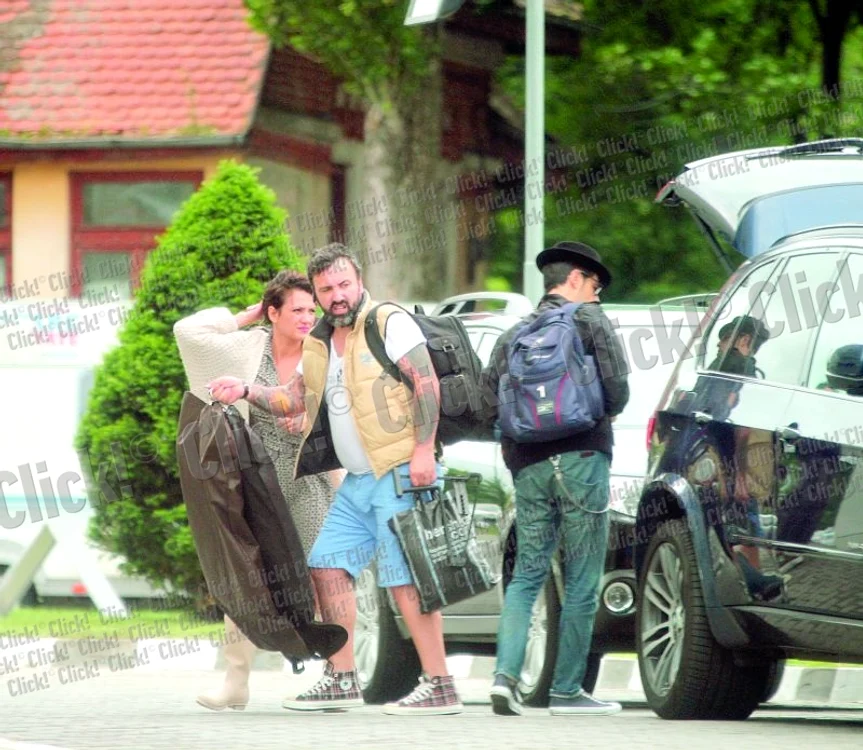 Cântăreţul vine la serviciu cu tone de bagaje (Fotografii: Caps)