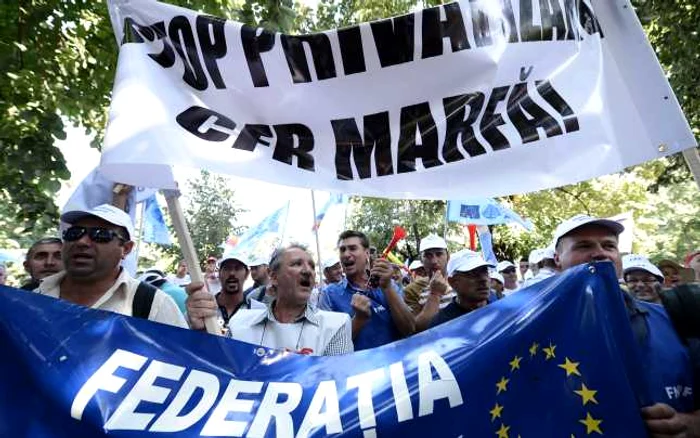 Sindicaliştii CFR protestează joi în Capitală FOTO Adevărul