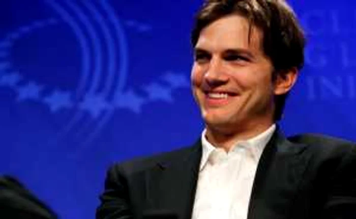 Ashton Kutcher îl va juca pe Steve Jobs într-un film produs la Hollywood
