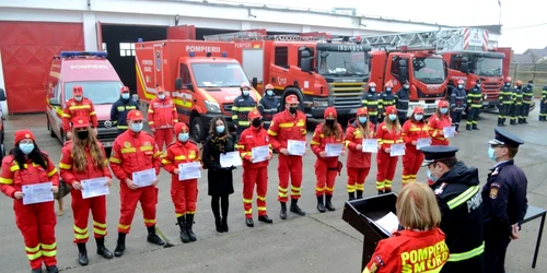 calarasi o parte din voluntarii de la ISU FOTO Facebo/ISU Calarasi