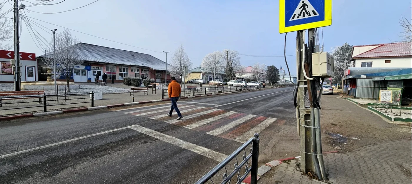 Aceasta este trecerea de pietoni pe care se aflau elevii. / FOTO Iulian Bunilă
