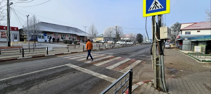 Aceasta este trecerea de pietoni pe care se aflau elevii. / FOTO Iulian Bunilă