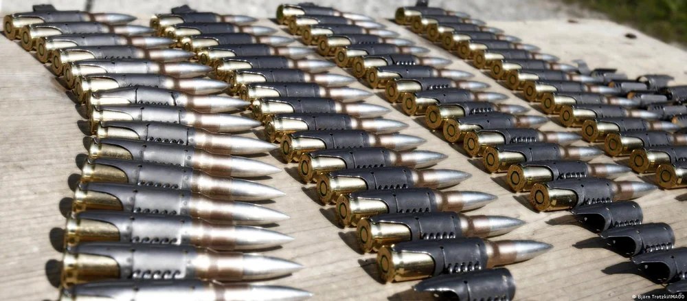 Gigi Becali vinde unor americani fabrica de armament de la Drăgășani