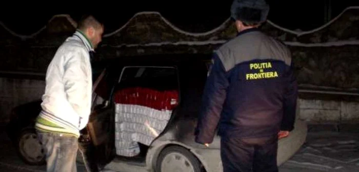 Peste 8000 de pachete de țigări confiscate în ultimele zile