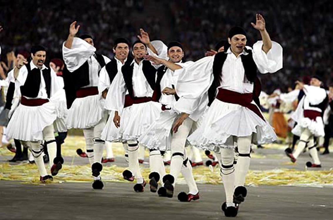 Obiceiuri de Paşte la greci. Vezi cum sărbătoresc eleniiFoto roportal.ro