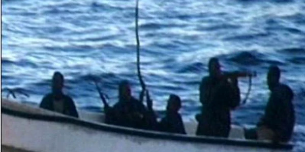 Peste 5.000 de piraţi acţionează în largul coastelor Somaliei