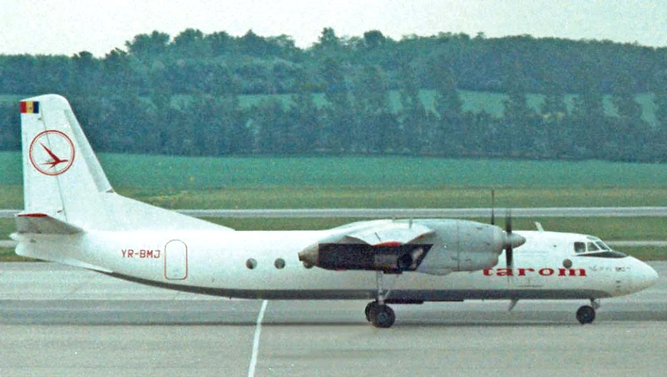 Aşa arată o aeronavă AN-24, de tipul celei care a căzut la Vişina, în Dâmboviţa, în urmă cu exact 29 de ani