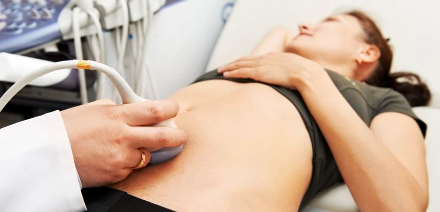 Vizita periodică la medic este una dintre căile de descoperire a sarcinilor ascunse FOTO: Shutterstock