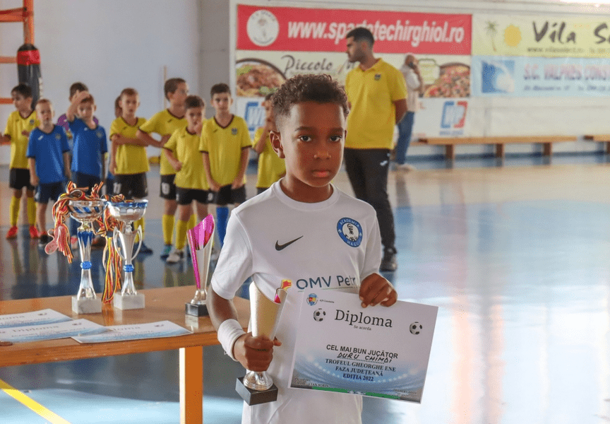 Copilul-minune de la Academia Hagi. Chimdi Duru: „Vreau să devin un fotbalist foarte mare” VIDEO