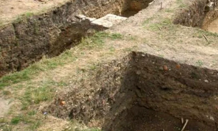 Cetatea dacică de la Cârlomănești deschisă publicului larg jpeg