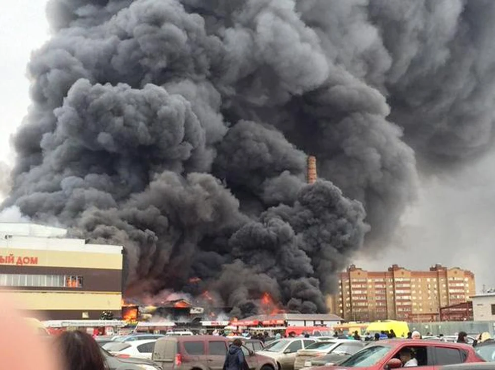 
    Incendiul ar fi izbucnit din cauza unor scurgeri de gazefoto: RT.com  
