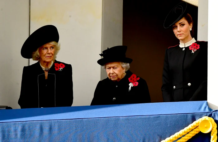 Camilla, Elisabeta și Kate jpg