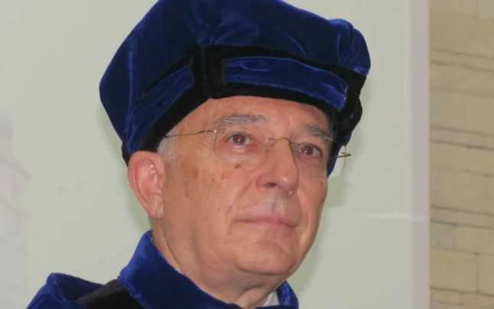 Mugur Isarescu a devenit doctor honoris causa al ULBS - Foto Ramona Găină