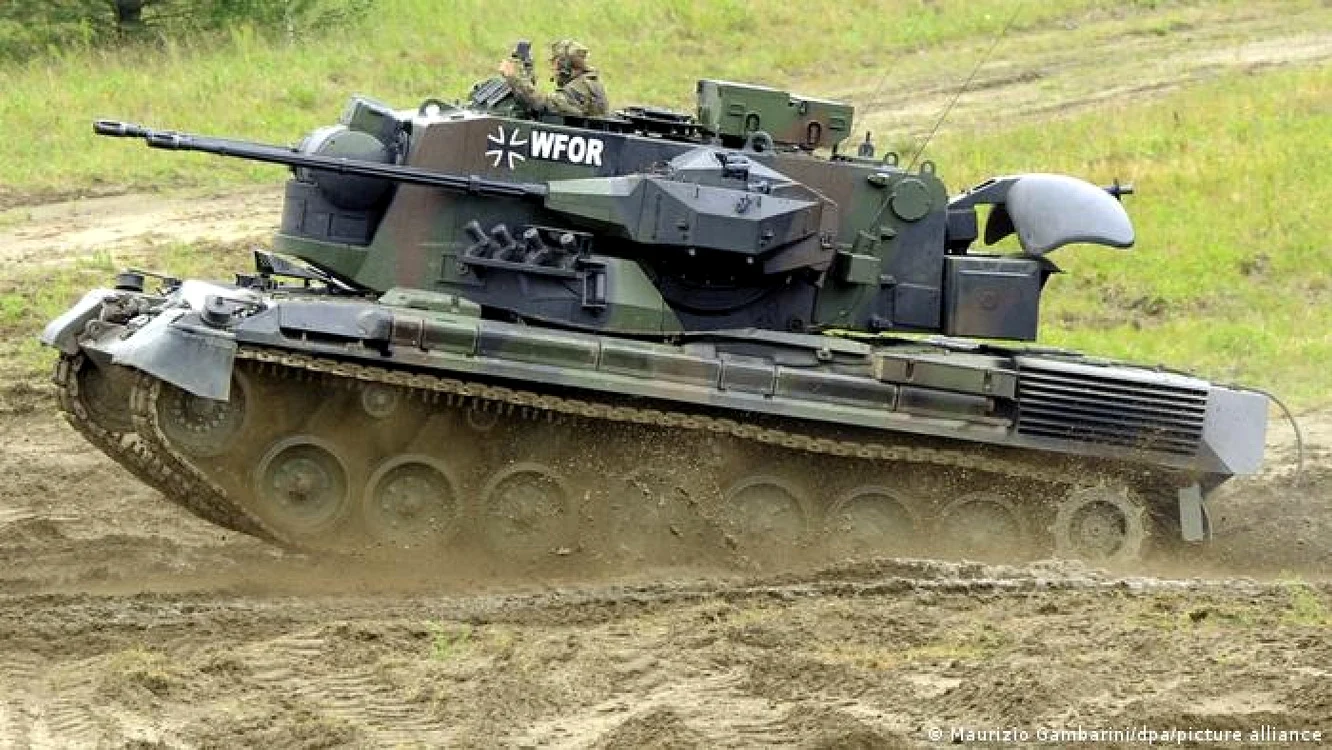 Tanc antiaerian de tip „Gepard”, operat de militarii ucraineni FOTO Arhivă