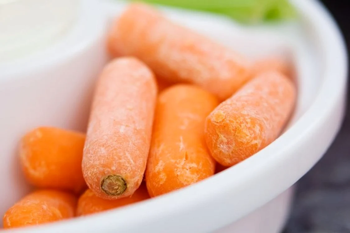 Morcovi mici sau baby au conţinut caloric scăzut. Foto arhivă
