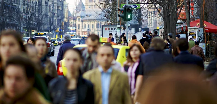 Tot mai mulți români sunt neîncrezători în ceea ce privește viitorul FOTO Arhivă