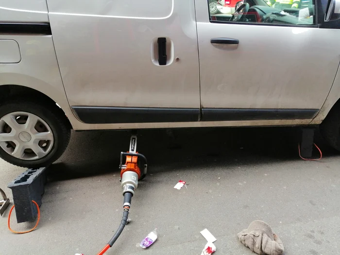 Autoturismul a fost ridicat. FOTO: ISU 