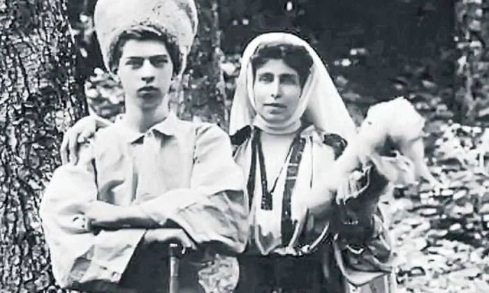 15 octombrie: S a născut Carol al II lea (primul copil al regelui Ferdinand I şi al reginei Maria), rege al României (1930 1940) jpeg