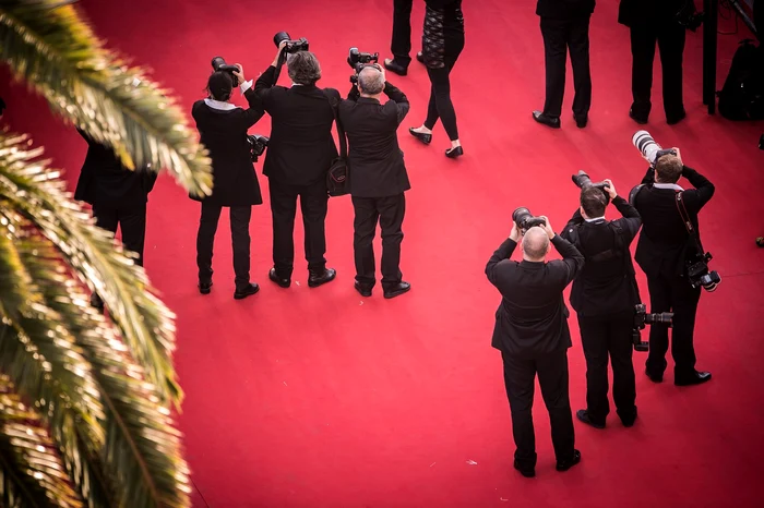 Doi amorezi nu s-au mai putut stăpâni și și-au făcut de cap pe covorul roșufoto: Twitter