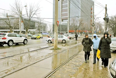 De astăzi se răceşte şi vin ploile, chiar lapoviţa în unele zone jpeg