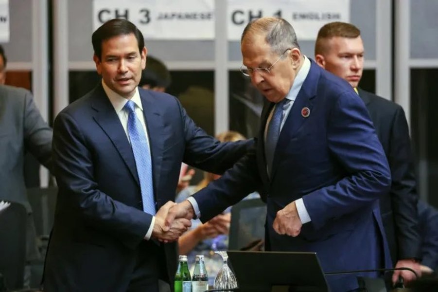 Moscova reacționează la declarațiile lui Trump privind amânarea summitului de la Budapesta