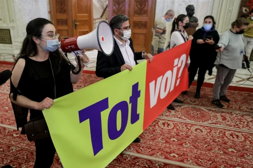 protest în parlament 25 noiembrie 2021. FOTO Inquam Photos / Octav Ganea