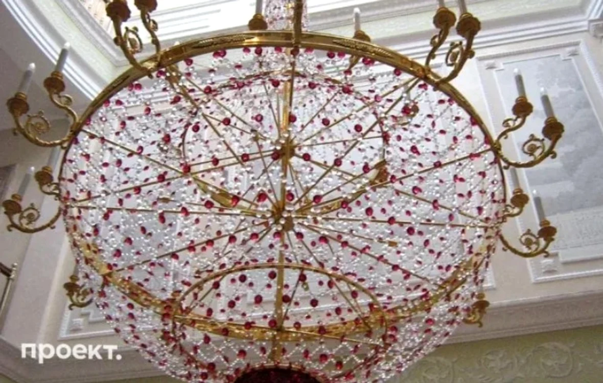 Candelabru.