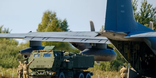 Sistem Himars FOTO Shutterstock