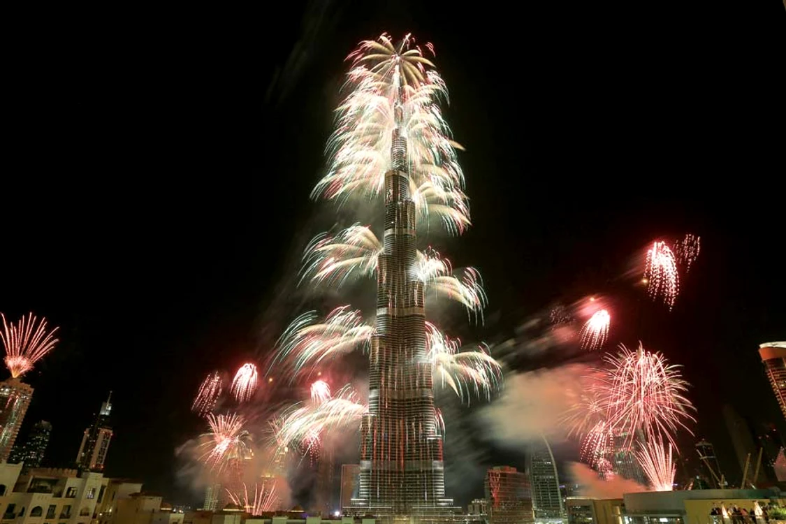 
    Dubai: Ploaia de lumină  a durat 6 minute (Foto: Afp)  