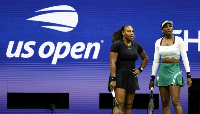 Serena și Venus, pentru ultima dată împreună pe terenul de joc. Foto EPA EFE