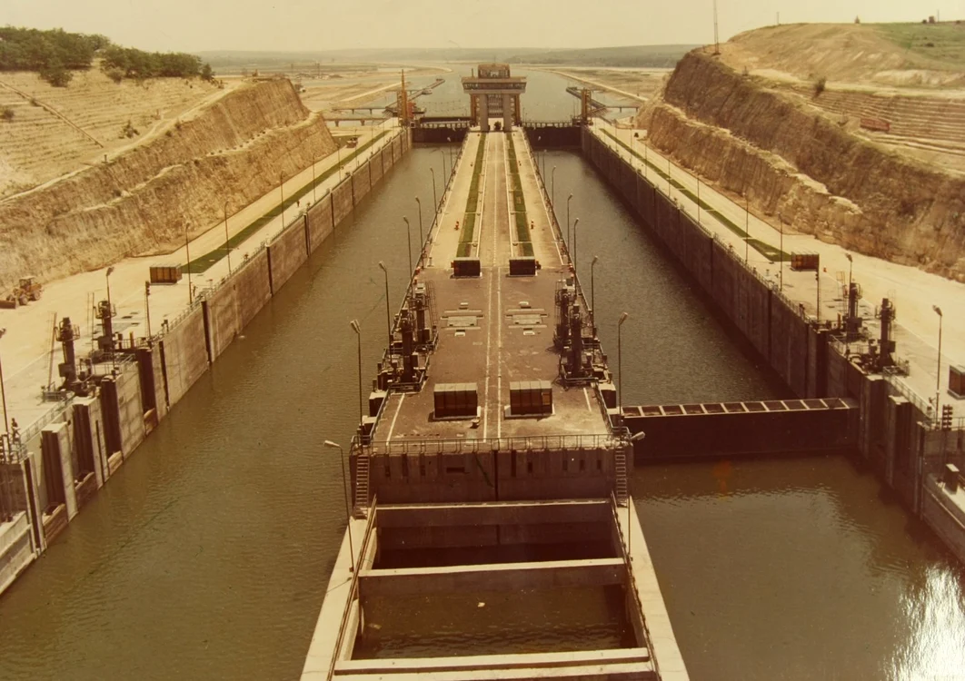 Caznele construirii Canalului Dunăre-Marea Neagră