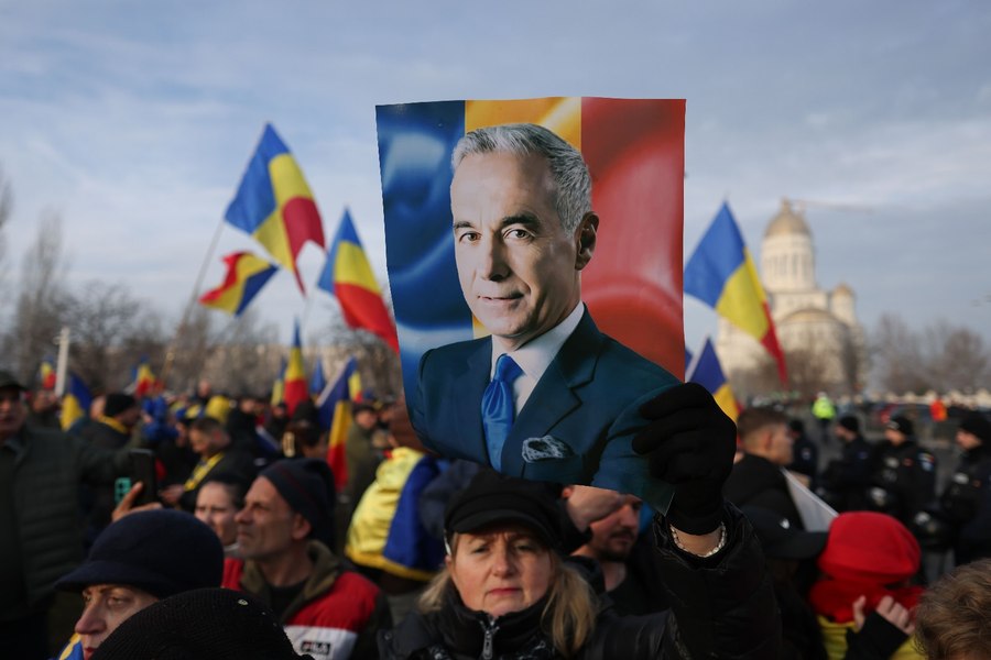 Cum a fost posibilă implicarea Rusiei în alegerile din România: „Rețele din fostul aparat de stat au rămas omniprezente în partide și instituții” 