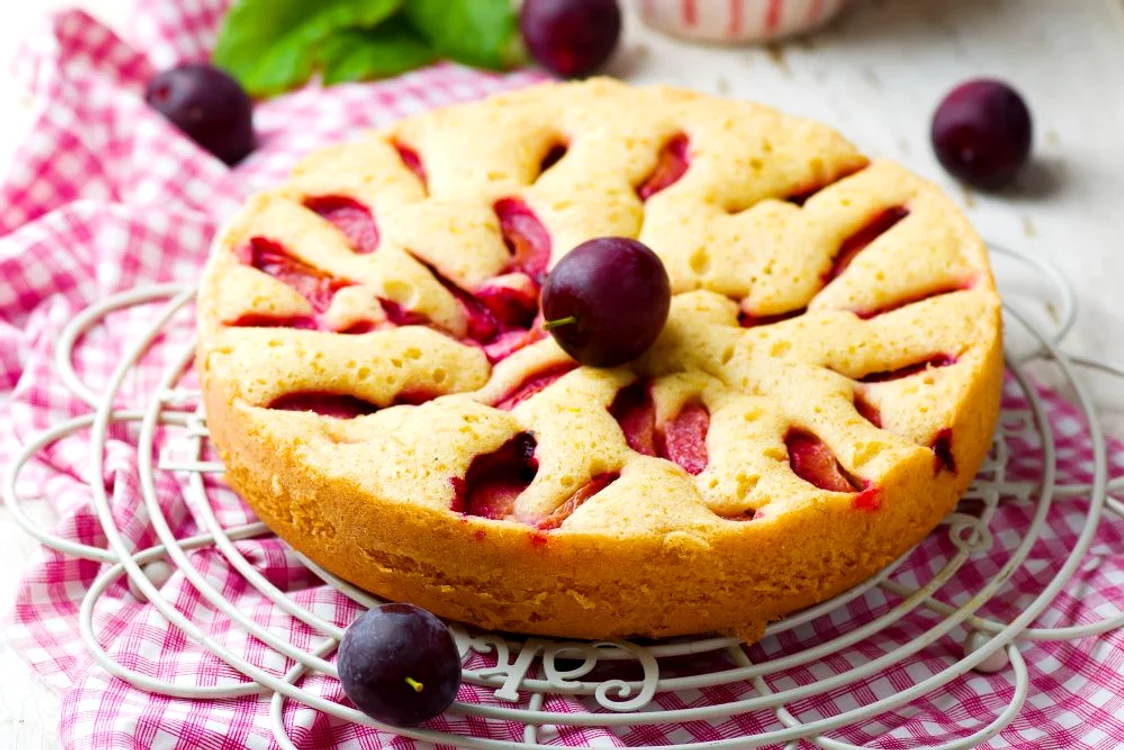 tarta cu prune si mac jpeg