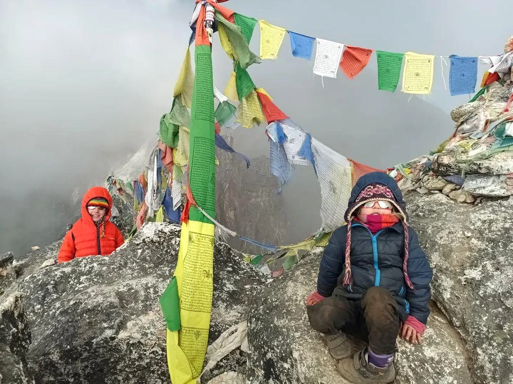Zara și fratele ei, pe Everest Foto: Instagram 