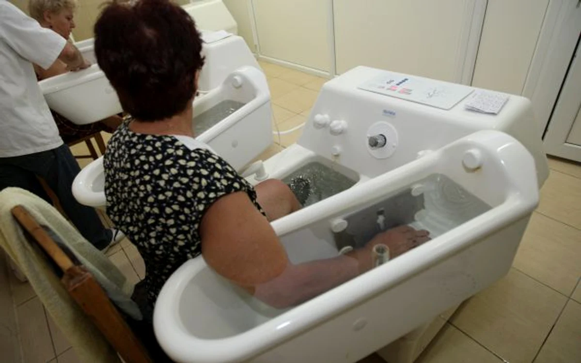 Se inaugurează baza de tratament din Hătuica