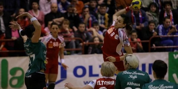 Absenţa Cristinei Neagu (autoare a 8 goluri în tur) a contat decisiv pe tabelă
