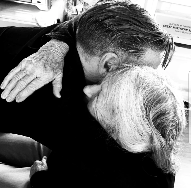 
    Bryan Adams și mama lui s-aun întâlnit la azilul de bătrâni din statul Montana, SUAfoto: Instagram  