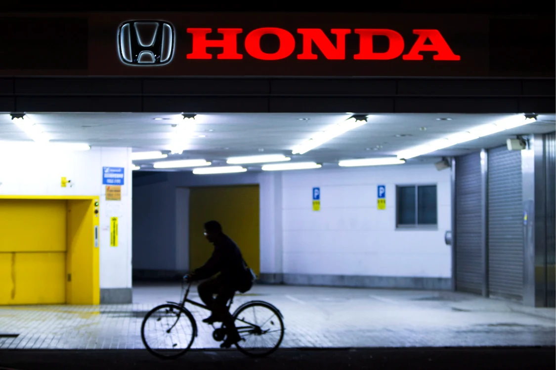 
    Honda a vândut echipa de F1 lui Ross Brawn în iarnă  