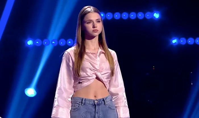 Alessia Pop a întors toate scaunele FOTO Captură video / Facebook